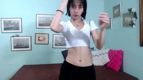 Andreyna online show from February 2025 12:16:01 PM