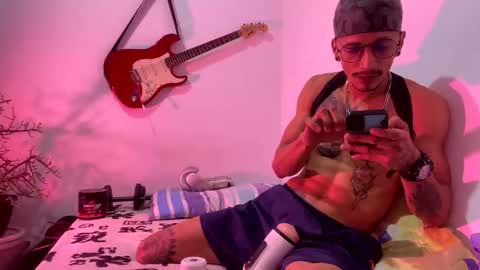 Andreysramses online show from November 2025 04:01:02 AM