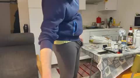 androx77 online show from February 2025 05:45:01 PM