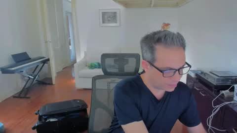 Snapshot of andy0pandi chatting on February 2025 04:35:01 PM Andrew online show from February 2025 04:35:01 PM