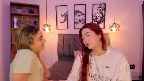 andy_and_emma online show from January 2025 12:45:02 PM