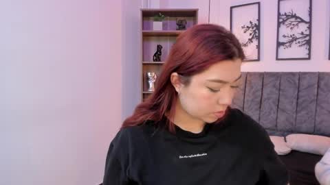 andy_and_emma online show from February 2025 12:39:02 PM