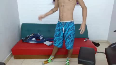 andy_dan1 online show from December 2024 01:55:01 PM