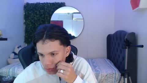 andy_dan1 online show from January 2025 01:06:02 PM