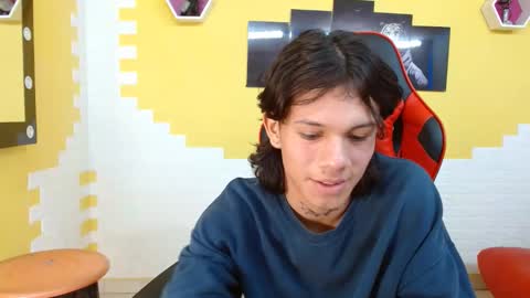 andy_dan1 online show from February 2025 02:59:02 AM