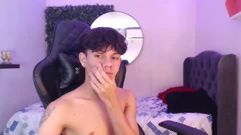 andy_dan1 online show from March 2025 05:06:02 PM