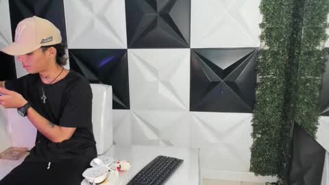 andy_dan1 online show from March 2026 09:09:02 PM