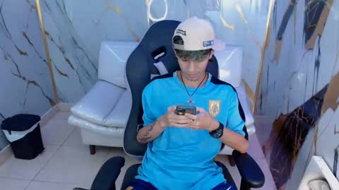 andy_dan1 online show from March 2026 07:35:01 PM