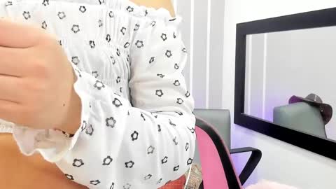 Andrea online show from January 2025 11:44:02 AM