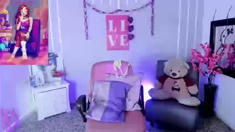 Andrea online show from September 2025 01:11:02 PM