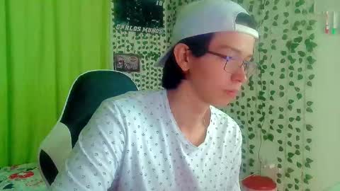 Snapshot of andy_gray01 chatting on October 2025 04:28:01 PM Andy Gray online show from October 2025 04:28:01 PM