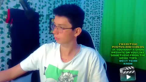 Snapshot of andy_gray01 chatting on October 2025 12:22:02 AM Andy Gray online show from October 2025 12:22:02 AM