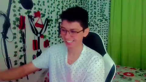 Snapshot of andy_gray01 chatting on October 2025 11:25:01 AM Andy Gray online show from October 2025 11:25:01 AM