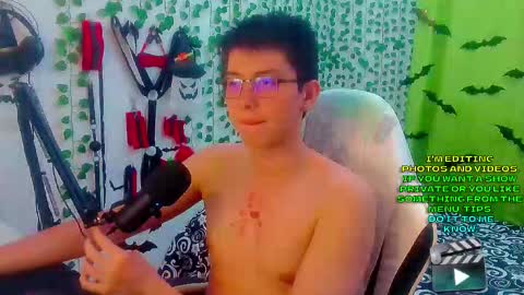 Snapshot of andy_gray01 chatting on November 2025 01:38:02 AM Andy Gray online show from November 2025 01:38:02 AM