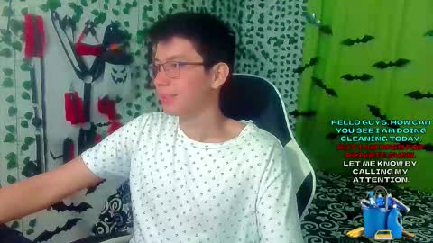 Snapshot of andy_gray01 chatting on November 2025 11:43:01 AM Andy Gray online show from November 2025 11:43:01 AM