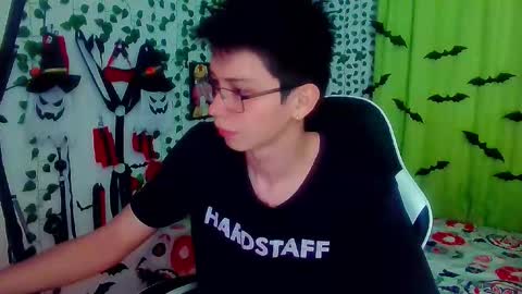 Snapshot of andy_gray01 chatting on November 2025 02:49:02 PM Andy Gray online show from November 2025 02:49:02 PM