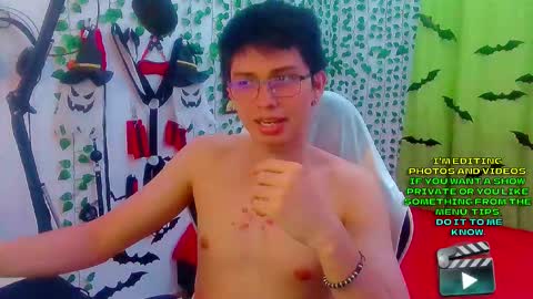 Snapshot of andy_gray01 chatting on November 2025 01:51:02 AM Andy Gray online show from November 2025 01:51:02 AM