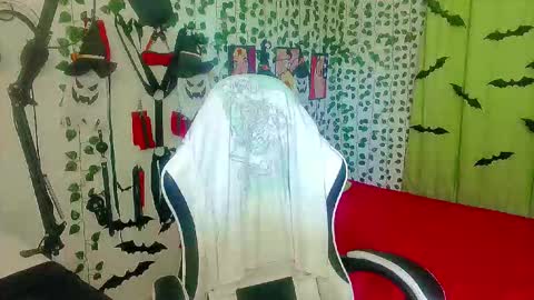 Snapshot of andy_gray01 chatting on November 2025 01:57:02 PM Andy Gray online show from November 2025 01:57:02 PM