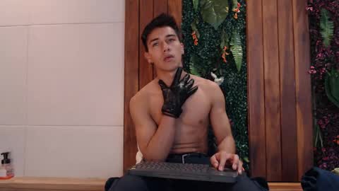 Andy Joy  online show from February 2025 05:38:02 PM