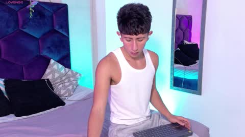 Snapshot of andyjustgame_ chatting on March 2026 04:34:02 AM andyjustgame online show from March 2026 04:34:02 AM