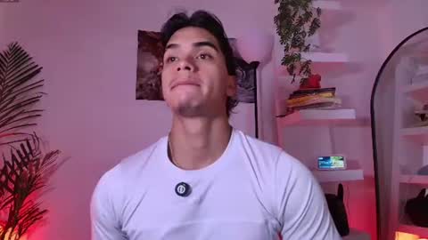 Snapshot of andypalmerr chatting on June 2026 06:15:02 AM andypalmerr online show from June 2026 06:15:02 AM