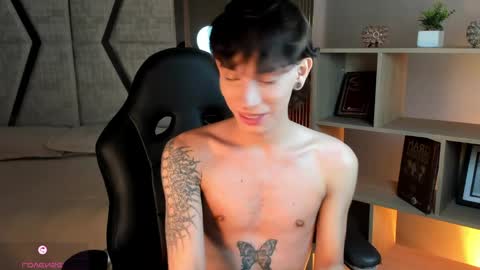 Andy online show from April 2026 09:01:01 PM