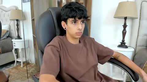 andyxibrat online show from May 2026 12:01:01 PM
