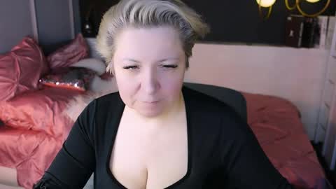 aneli_mira online show from April 2026 03:01:02 PM