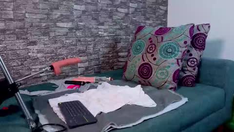 Anell online show from February 2026 07:52:02 PM