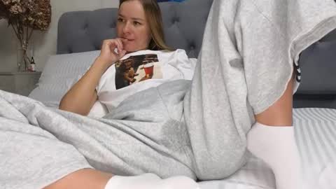 Snapshot of ange1ok chatting on March 2026 03:29:01 PM ange1ok online show from March 2026 03:29:01 PM