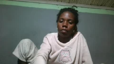 Snapshot of angeeliine chatting on June 2026 08:40:01 PM angeeliine online show from June 2026 08:40:01 PM