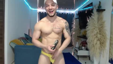 Angel Curl online show from May 2026 02:02:01 PM