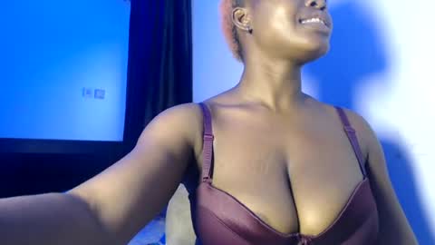 Snapshot of angel_daisyy chatting on July 2026 07:37:01 AM Daisy online show from July 2026 07:37:01 AM