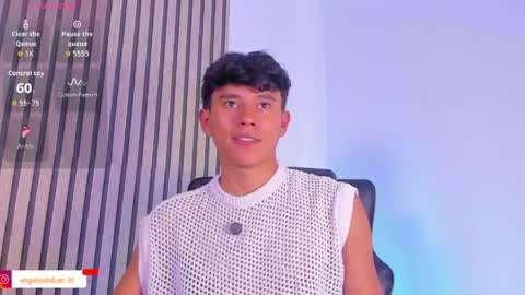 Snapshot of angel_esteban_fx chatting on April 2026 07:37:01 PM ngel Esteban online show from April 2026 07:37:01 PM