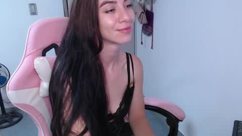 Angel Girl online show from April 2026 04:17:01 AM