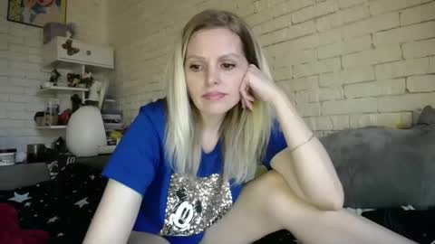 Snapshot of angel_girllovemy chatting on February 2025 02:33:02 PM ANGEL online show from February 2025 02:33:02 PM