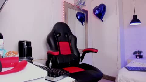 angel hardy online show from February 2025 12:11:02 PM