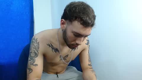 angel_kyrozz online show from October 2025 07:12:01 PM