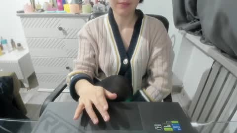 angel_lee__ online show from March 2025 02:30:02 PM