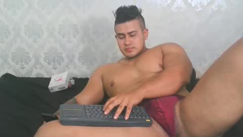 Snapshot of angel_lein chatting on November 2025 07:15:01 PM Angel Lein online show from November 2025 07:15:01 PM