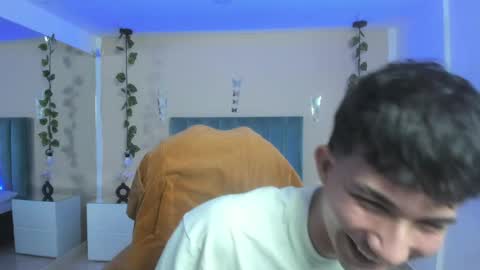 Snapshot of angel_of_sinn chatting on April 2026 04:02:02 AM angel_of_sinn online show from April 2026 04:02:02 AM