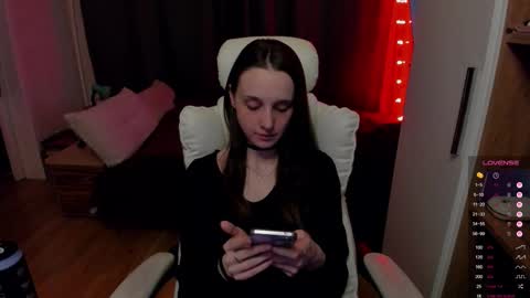 Snapshot of angel_runa chatting on December 2025 05:33:02 PM Mira online show from December 2025 05:33:02 PM