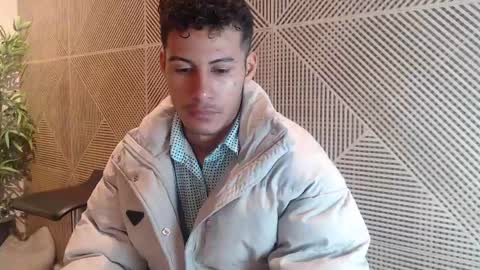Snapshot of angel_silva_ chatting on April 2026 01:25:02 PM Angel online show from April 2026 01:25:02 PM