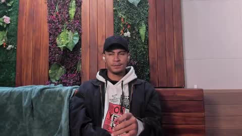 Snapshot of angel_silva_ chatting on April 2026 11:30:02 AM Angel online show from April 2026 11:30:02 AM