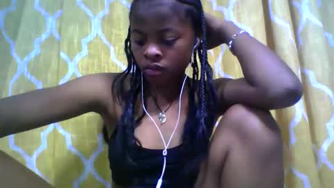 Snapshot of angela166093 chatting on November 2025 06:17:01 PM angela166093 online show from November 2025 06:17:01 PM