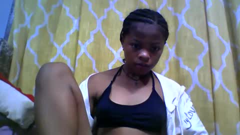 Snapshot of angela166093 chatting on November 2025 03:12:01 AM angela166093 online show from November 2025 03:12:01 AM