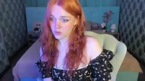 Snapshot of angela_flowers chatting on July 2026 01:12:01 AM Angela online show from July 2026 01:12:01 AM