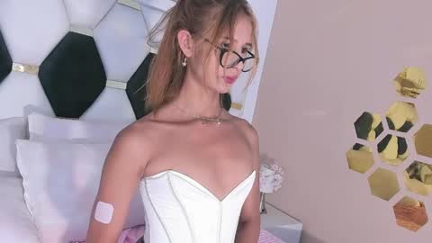 angela_garciaa online show from May 2026 08:05:02 PM