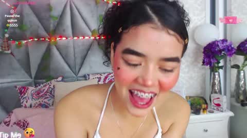 Snapshot of angela_lovee1 chatting on January 2025 12:40:01 PM Angela online show from January 2025 12:40:01 PM