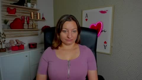 Snapshot of angela_samt chatting on July 2026 05:45:02 AM Angela online show from July 2026 05:45:02 AM